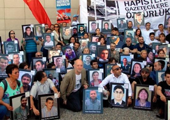 AKP-yə qan udduran prokuror qovuldu - Foto 16