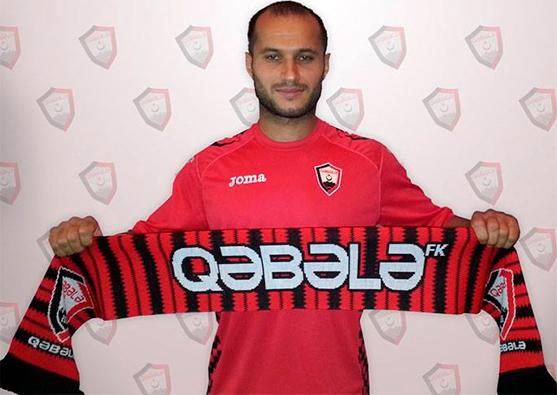 Milli futbolçu «gül vurdu» - Foto 3