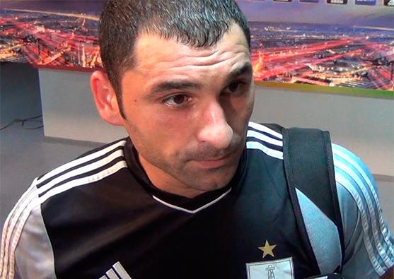 Milli futbolçu «gül vurdu» - Foto 13